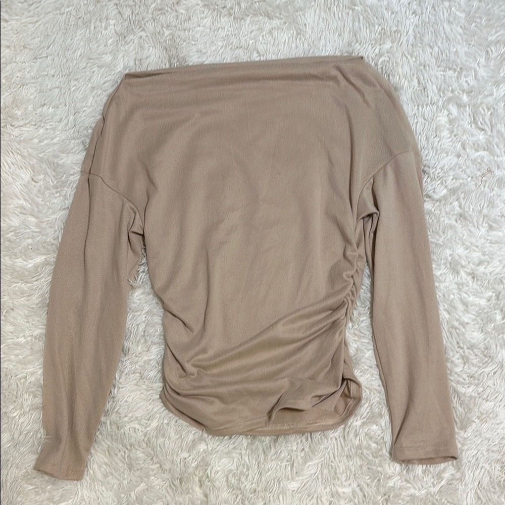 Off shoulder long sleeve top
